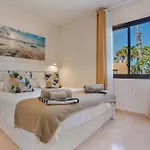 Oasis Duna _ Casa Martineli Pool Corralejo